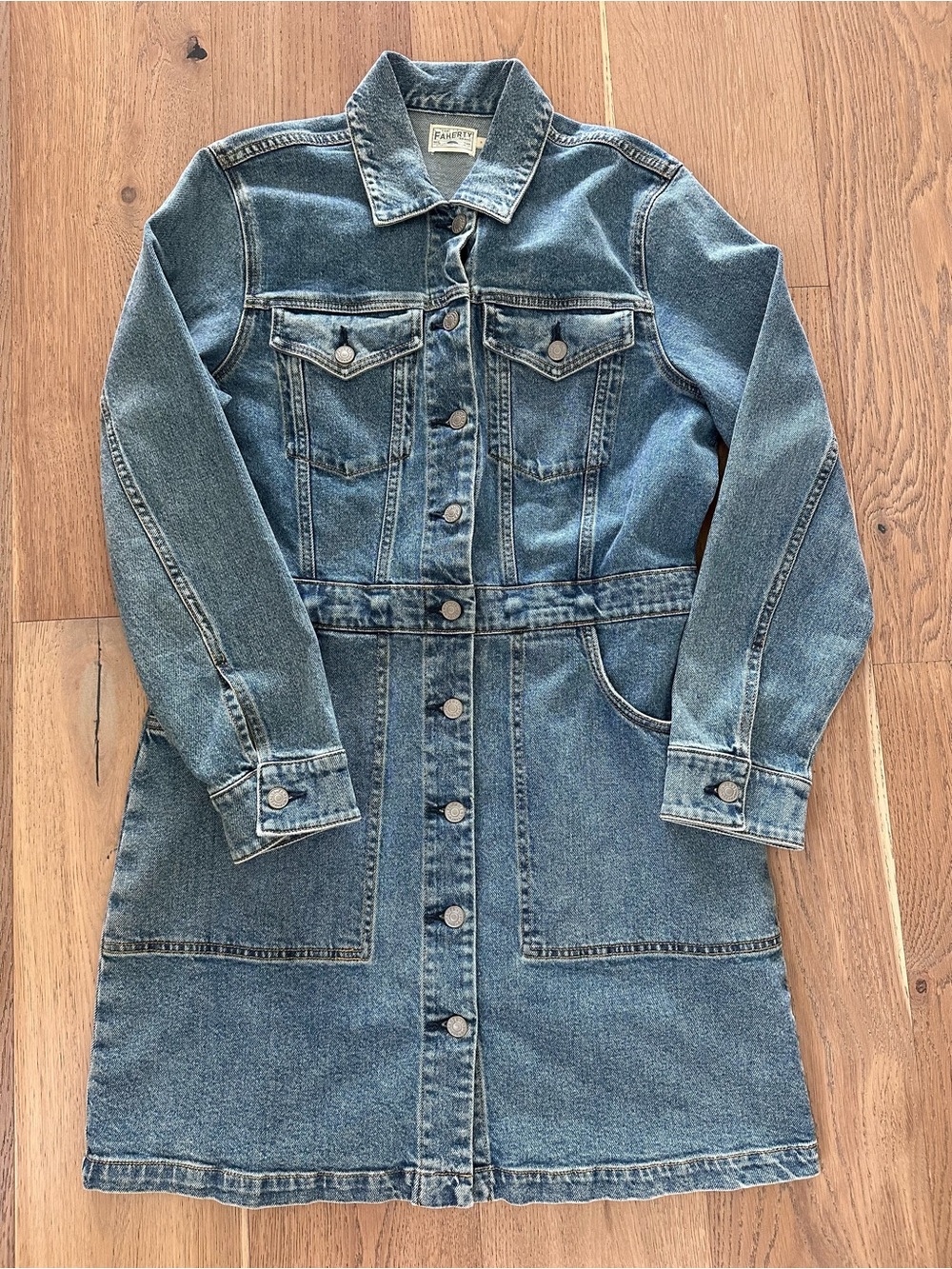 The Faherty Brand Fashionistasw Denim Button-Front Dress in Classic Blue, 12